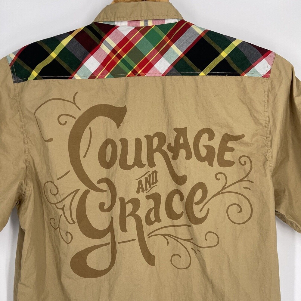 Akademiks Mens Khaki Plaid Accent Courage and Grace Graphic Button Down Shirt - Picture 8 of 8